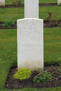 Harrogate (Stonefall) Cemetery - Lynch, Robert Russell